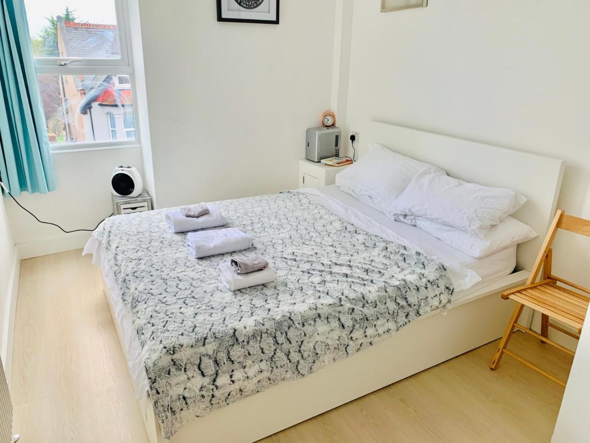 Quiet cosy rooms Harrow Exterior foto